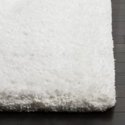 Safavieh Lehana Hand-Tufted Shag and Flokati Area Rug