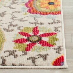 Safavieh Delilah Floral Area Rug - Vibrant Boho-Chic Home Decor