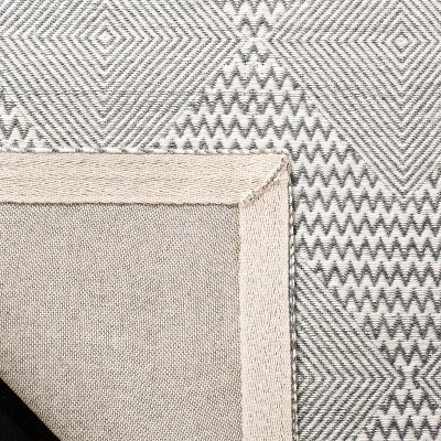 Safavieh Flossie Collection Geometric Hand-Loomed Area Rug 4 Safavieh Flossie Collection Geometric Hand-Loomed Area Rug - Image 2