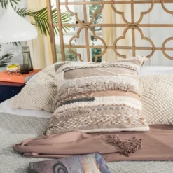 Safavieh Demna Bohemian Fringe Pillow - Beige/Grey (20" x 20")