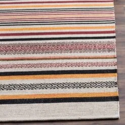 Safavieh Ericka Stripe Hand-Woven Cotton Flat Weave Rug
