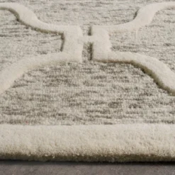 Safavieh Davos Geometric Tufted Area Rug: Elegant Wool Home Decor -Safavieh Furniture GUEST 1075268e d3e4 4199 aced b839601e9e03