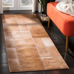 Safavieh Studio Leather STL174 Hand Woven Cowhide Area Rug