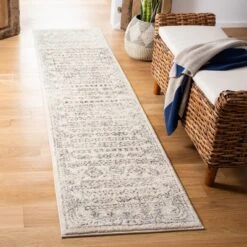 Safavieh Tulum TUL271 Contemporary Boho-Chic Area Rug