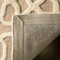 Safavieh Wooster Collection: Hand-Tufted Geometric Wool Rug -Safavieh Furniture GUEST 3d0263ab df42 4ca2 aa4b dfbf33d4e9a9