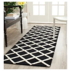 Safavieh Lola Collection Hand-Tufted Wool Geometric Area Rug -Safavieh Furniture GUEST 45a37237 3b3f 46f4 b03b 23cd54a217a3