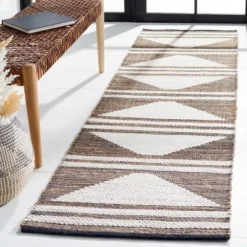 Safavieh Natural Fiber NF225 Hand Woven Area Rug