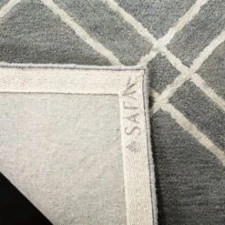 Safavieh Camille Crosshatch Tufted Wool Rug - Contemporary Hand-Loomed Decor -Safavieh Furniture GUEST 47b179e9 a456 4afc 853e 12c96a157e37