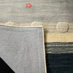 Safavieh Mindy Collection Stripe Hand-Loomed Wool Accent Rug -Safavieh Furniture GUEST 4a3049c5 df79 4196 bca6 f284bfe833ee