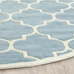 Safavieh Brandy Collection Quatrefoil Design Tufted Wool Area Rug