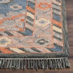 Safavieh Diane Medallion Tufted Wool Area Rug with Whimsical Tassels