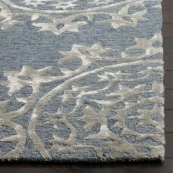Safavieh Jason Tufted Rug - Bella Collection Hand-Tufted Area Rug