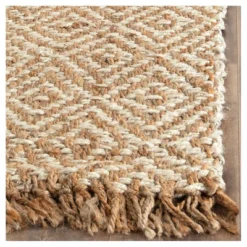 Safavieh Elle Hand-Woven Natural Fiber Jute Rug