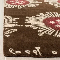 Safavieh Rocklin Hand-Tufted Wool and Viscose Runner Rug