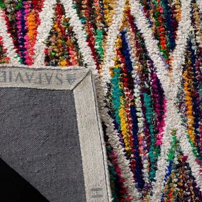 Safavieh Evelin Area Rug - Hand-Tufted New England Inspired Decor 4 Safavieh Evelin Area Rug - Hand-Tufted New England Inspired Decor - Image 2