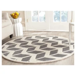 Safavieh Kenan Hand-Tufted Solid Wool Geometric Accent Rug -Safavieh Furniture GUEST 70499516 a765 4976 8d43 16e5012aea77