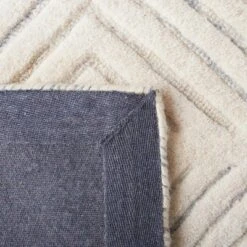 Safavieh Artistry ARR503 Hand Tufted Wool & Viscose Area Rug -Safavieh Furniture GUEST 79ef0dc6 77a9 42af b1b9 a4c1ac9db295