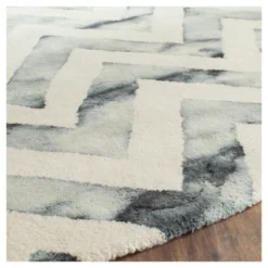 Safavieh Carl Collection Watercolor Geometric Hand-Tufted Wool Rug