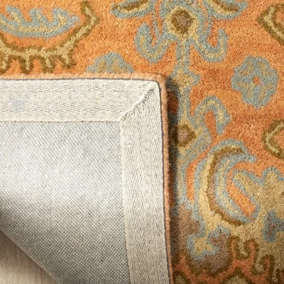 Safavieh Garrad Collection: Hand-Tufted 100% Wool Rug 4 Safavieh Garrad Collection: Hand-Tufted 100% Wool Rug - Image 2