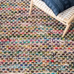 Eileen Stripe Woven Accent Rug - Safavieh -Safavieh Furniture GUEST 8ef7d740 80b9 42a8 afe6 b5e0a2ed2e7a