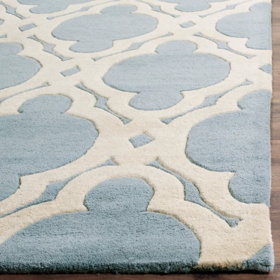 Safavieh Lindsey 3'x5' Quatrefoil Design Tufted Accent Rug in Blue/Ivory 3 Safavieh Lindsey 3'x5' Quatrefoil Design Tufted Accent Rug in Blue/Ivory