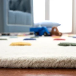 Safavieh Kids SFK804 Hand Loomed Wool Area Rug -Safavieh Furniture GUEST 904ec106 5e29 4222 81de ca516ca2dcf8