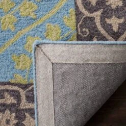 Safavieh Mellisa Leaf Hand-Hooked Wool Accent Rug -Safavieh Furniture GUEST 905e253e 020a 4140 bf49 6b893afdfdc5