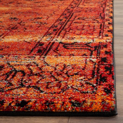 Safavieh Vintage Hamadan VTH216 Power Loomed Area Rug 4 Safavieh Vintage Hamadan VTH216 Power Loomed Area Rug - Image 2