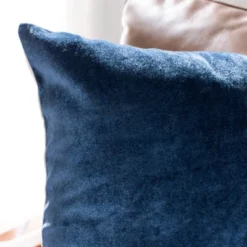 Safavieh Kelsa Decorative Throw Pillow - Elegant Striped Home Accent -Safavieh Furniture GUEST 9dfa7a98 032e 4129 a0d1 5f8e7c6f2e3e