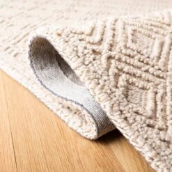 Safavieh Lola Geometric Hand-Tufted Wool Rug -Safavieh Furniture GUEST 9e24a8dc 193c 4ec3 914d 32a9792e84d8