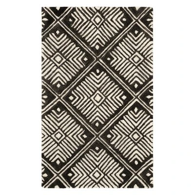 Safavieh Roberta Geometric Tufted Wool Accent Rug 6 Safavieh Roberta Geometric Tufted Wool Accent Rug - Image 4