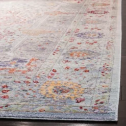 Safavieh Belle Floral Loomed Rug: Elegant Traditional Persian Style