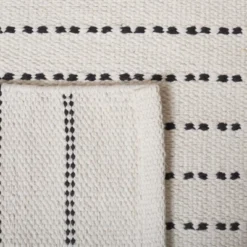 Safavieh Kilim KLM706 Hand Woven Cotton Area Rug -Safavieh Furniture GUEST a959191e f52e 4996 b748 64d3b2d98a8b