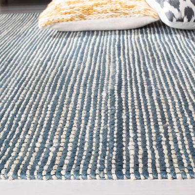 Safavieh Bernadine Solid Hand-Loomed Flat Weave Area Rug 4 Safavieh Bernadine Solid Hand-Loomed Flat Weave Area Rug - Image 2