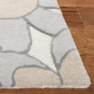 Safavieh Kids SFK923 Hand Tufted Area Rug - Safavieh 4 Safavieh Kids SFK923 Hand Tufted Area Rug - Safavieh - Image 2