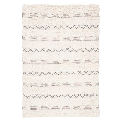 Safavieh Ashlee Geometric Hand-Woven Wool Rug with Mosaic Texture 7 Safavieh Ashlee Geometric Hand-Woven Wool Rug with Mosaic Texture - Image 5