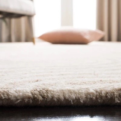 Safavieh Erika Wave Tufted Wool Accent Rug 4 Safavieh Erika Wave Tufted Wool Accent Rug - Image 2