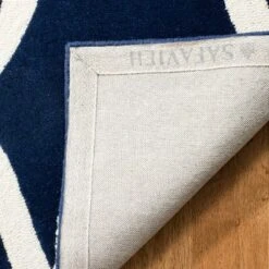 Safavieh Brittany Geometric Hand-Tufted Wool Accent Rug 7 Safavieh Brittany Geometric Hand-Tufted Wool Accent Rug -Safavieh Furniture GUEST c53fb346 2634 4195 9f03 486337c9c705