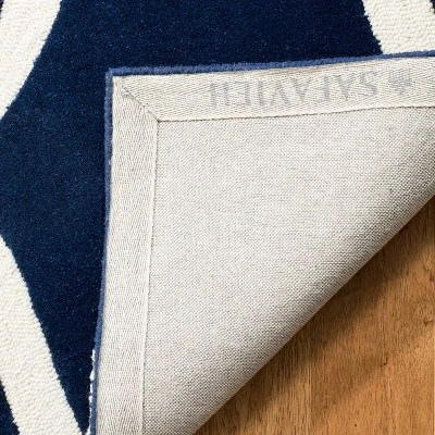 Safavieh Brittany Geometric Hand-Tufted Wool Accent Rug 5 Safavieh Brittany Geometric Hand-Tufted Wool Accent Rug - Image 3