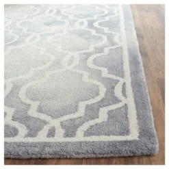 Safavieh Beaufort Collection Hand-Tufted Wool Accent Rug