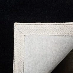 Safavieh Penny Quatrefoil Design Tufted Wool Accent Rug -Safavieh Furniture GUEST ceb0b70d f43a 415f a1b2 0d93ddf51fb3