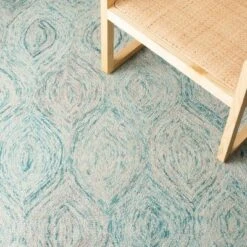 Safavieh Ikat IKT631 Hand Tufted Wool Area Rug -Safavieh Furniture GUEST d38f0246 328a 41d6 92f4 c917283dcf16