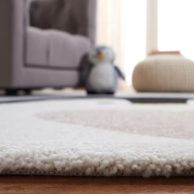 Safavieh Carousel Kids CRK132 Power Loomed Area Rug 5 Safavieh Carousel Kids CRK132 Power Loomed Area Rug - Image 3