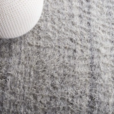 Safavieh Casablanca CSB703 Hand-Tufted New Zealand Wool Shag Rug 7 Safavieh Casablanca CSB703 Hand-Tufted New Zealand Wool Shag Rug - Image 5