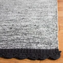 Safavieh Winnifred Hand-Woven Woven Cotton Flatweave Rug