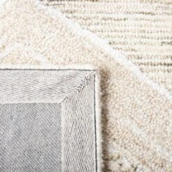 Safavieh Casablanca CSB775 Hand Tufted Moroccan Wool Area Rug -Safavieh Furniture GUEST da933991 c249 4db5 8265 d7f57a1efad0