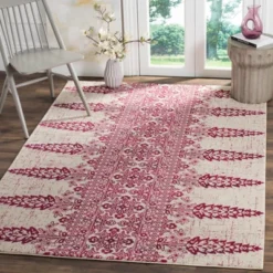 Safavieh Thalia Floral Loomed Area Rug