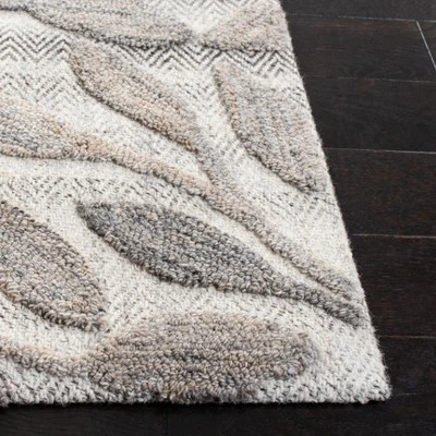 Safavieh Southampton SHA302 Hand-Tufted Floral Beige Indoor Runner Rug 4 Safavieh Southampton SHA302 Hand-Tufted Floral Beige Indoor Runner Rug - Image 2