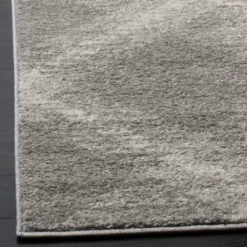 Safavieh Valient Collection Power-Loomed Chic Area Rug