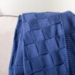 Safavieh Racer Marine Blue 100% Cotton Throw Blanket - 50" x 60" -Safavieh Furniture GUEST eb0cfb53 ce8d 49c5 ac5f 9fd82da4c32f